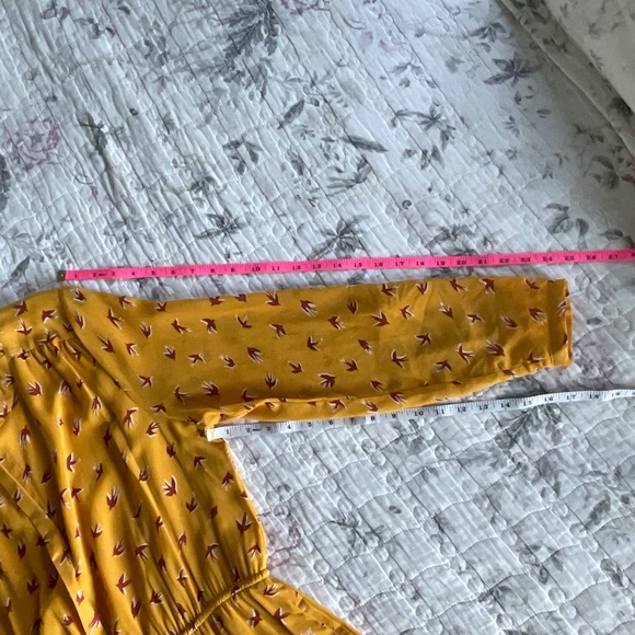 Signature Studio Sheer Women's Bird Dress Gold Color Size Large - Picture 6 of 8